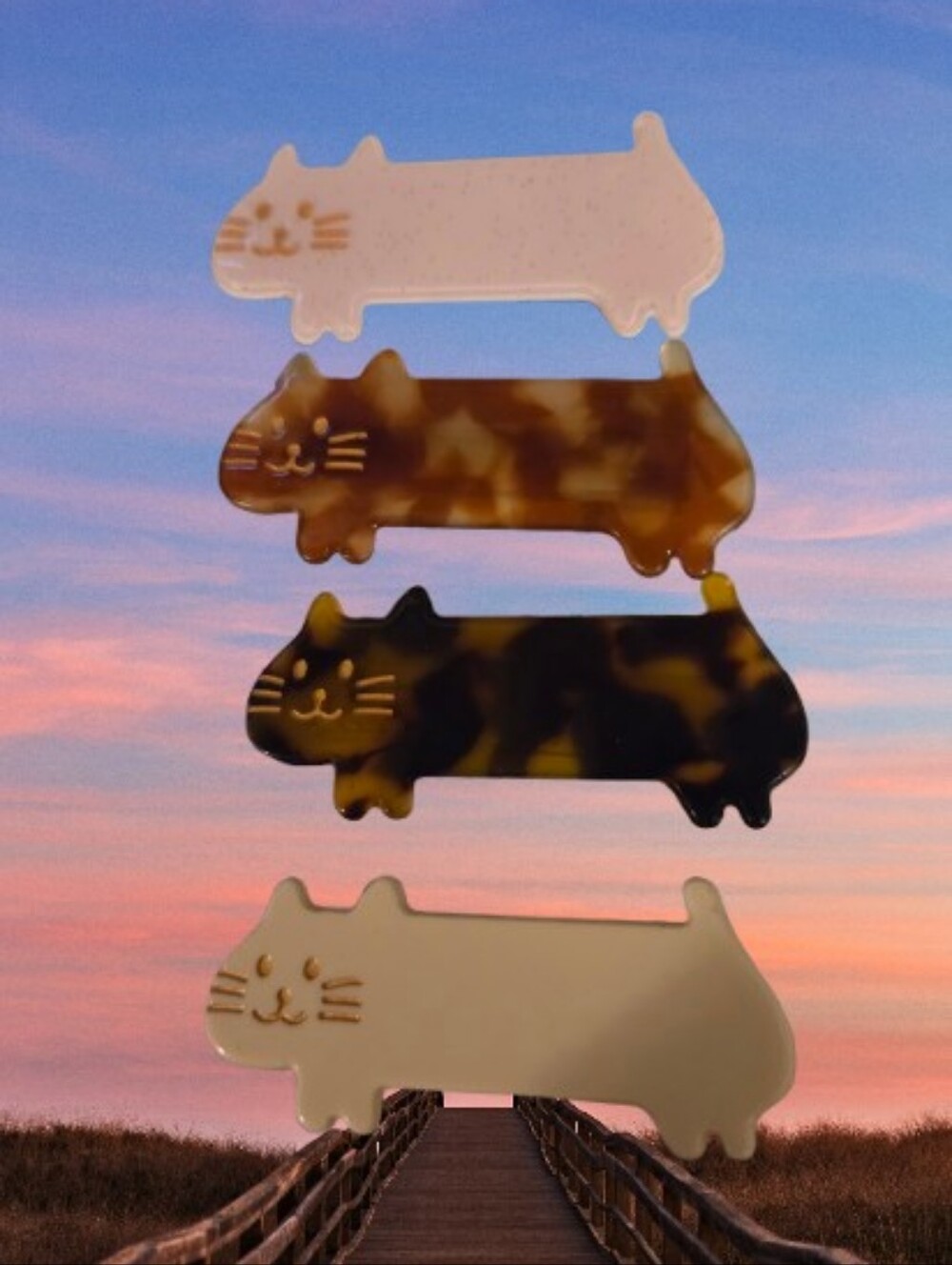 4 NWOT Resin Acrylic Stylish Cat Shaped Hair Clips